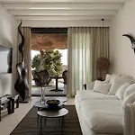מלון Myconian Panoptis Escape, A Member Of Small Luxury Of The World 5*